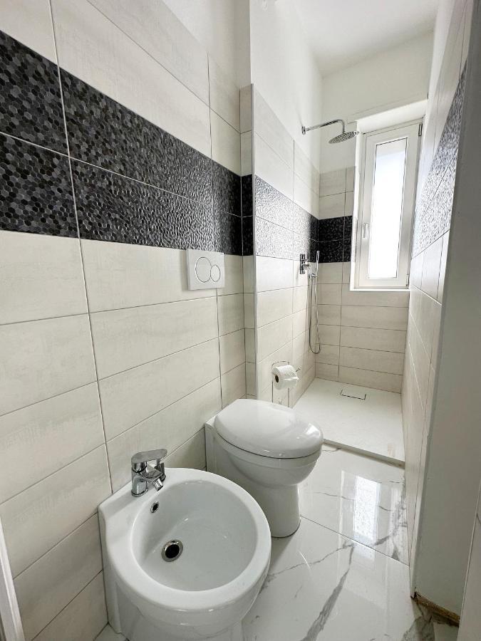 Wh - Cuore Home - Attico Monolocale Con Parcheggio Gratuito - 5 Minuti Dal Centro - Wifi San Remo Extérieur photo